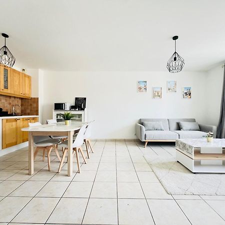 Appartement Coquelicot 25Km Paris Et Disney Pontault-Combault Exteriör bild